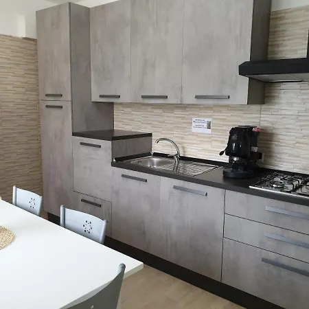 Apartamento Con Piscina Privata In Uso Esclusivo