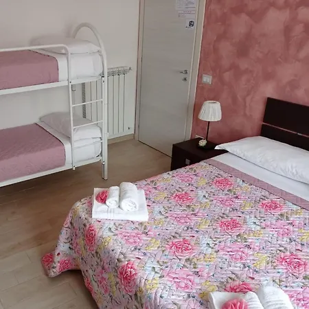 Con Piscina In Uso Esclusivo In Apartamento *