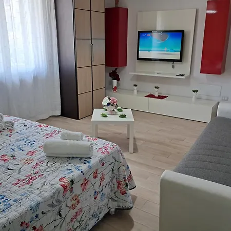 Con Piscina In Uso Esclusivo In 圣安东尼阿巴特